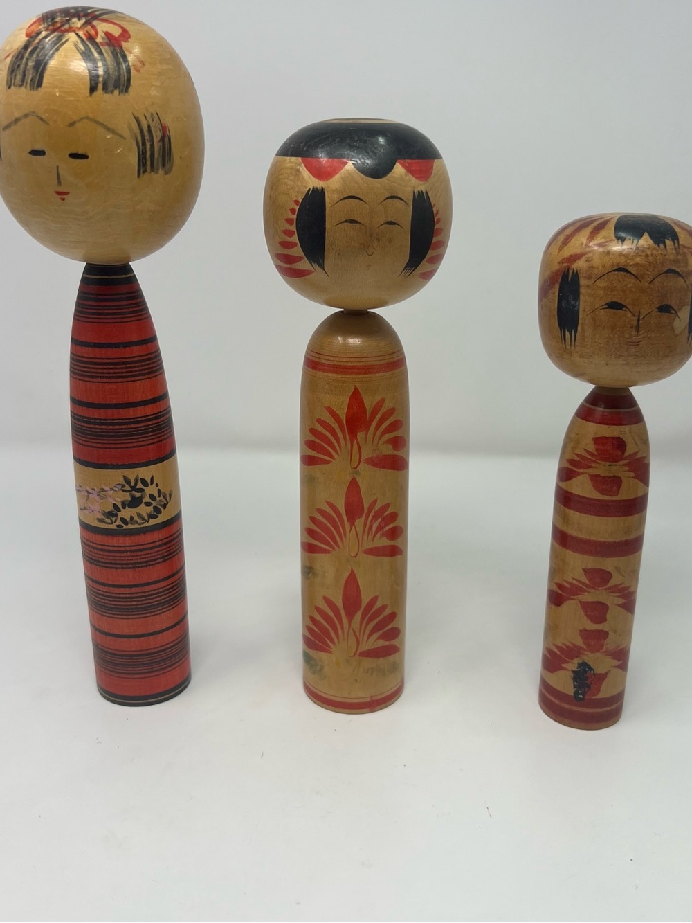 Vtg Japanese Kokeshi Wooden Doll Set Of 3 Painted Folk Art Mid Century Japan